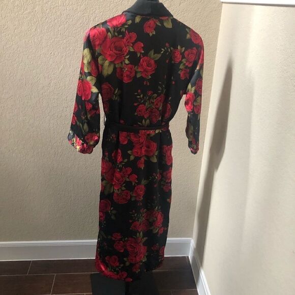 Victoria’s Secrets reversible robe sz small - Picture 2 of 2